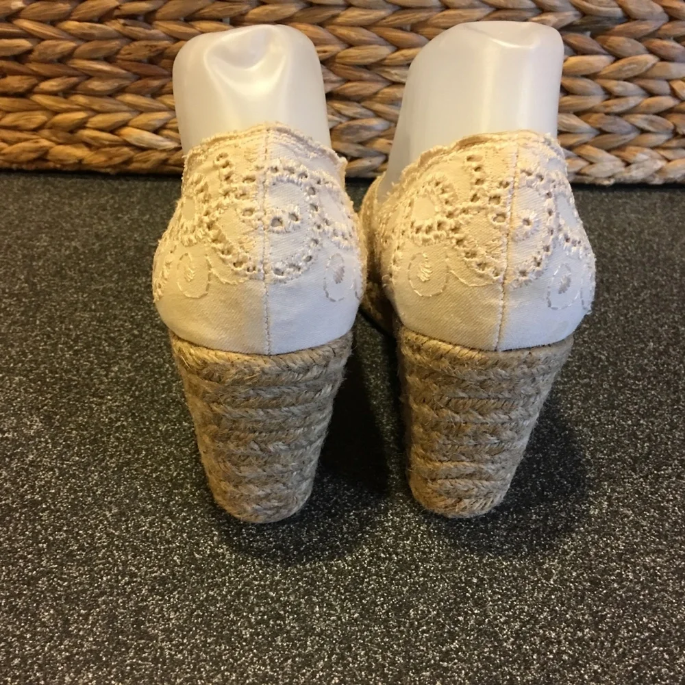 White Mountain | Beige Espadrille Wedges